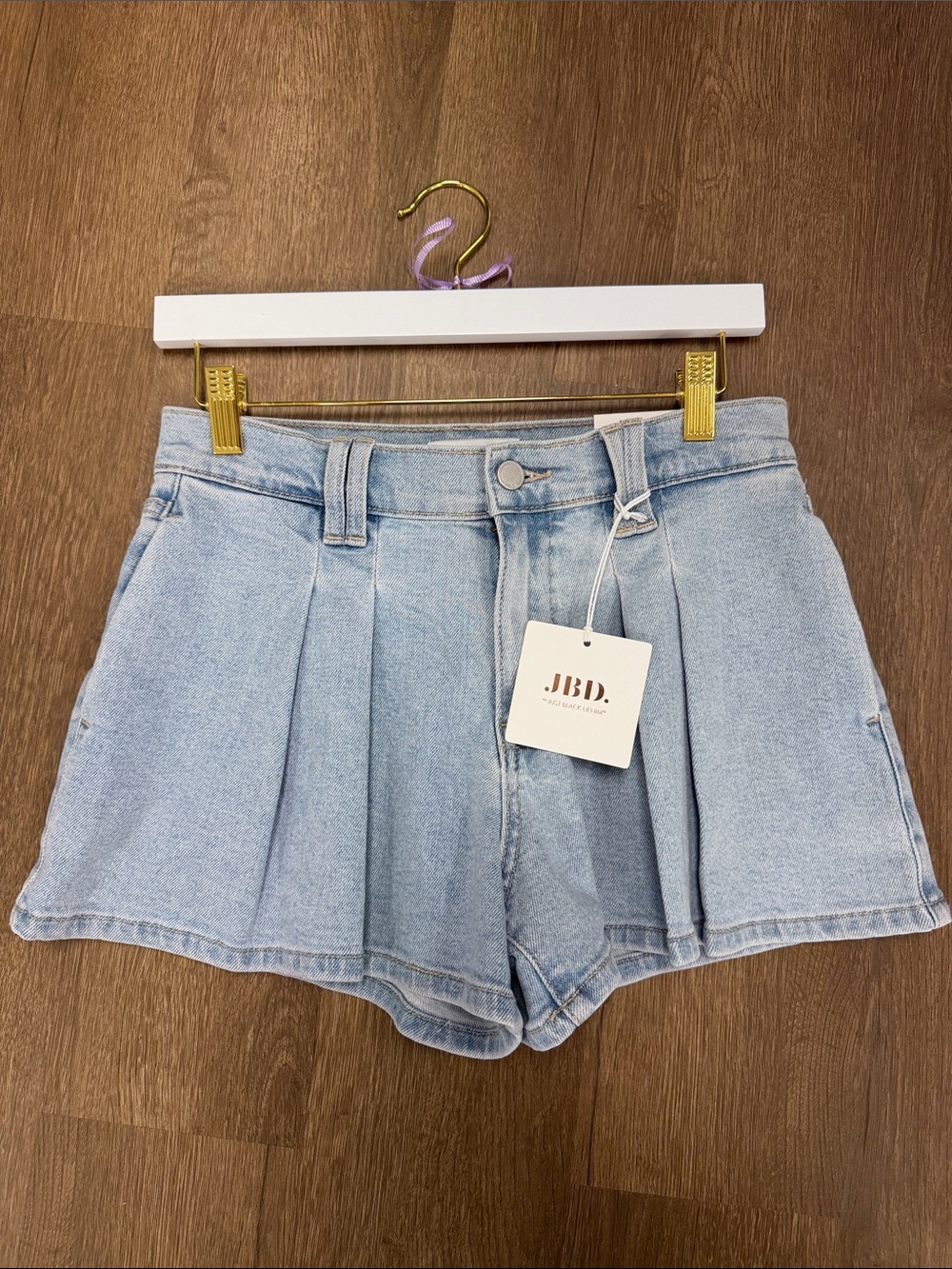 Light Blue High-Waist Pleated Denim Shorts